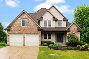730 Greystone Ln, Middleton, WI 53562 - Photo 7