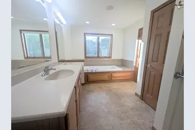 5614 N Vista Lane, Janesville, WI 53548 - Photo 17