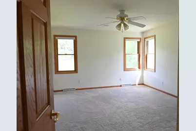 5614 N Vista Lane, Janesville, WI 53548 - Photo 9