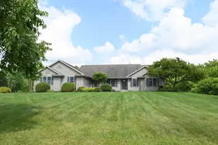 5614 N Vista Ln, Janesville, WI 53548 - Photo 1