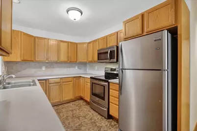 417 Cherry Hill Drive, Madison, WI 53717 - Photo 9