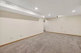 417 Cherry Hill Dr, Madison, WI 53717 - Photo 25