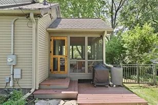 1518 Longview St, Madison, WI 53704 - Photo 37