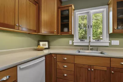 1518 Longview Street, Madison, WI 53704 - Photo 9