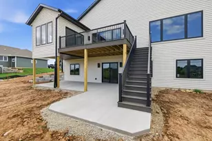 1636 Fissure Trail, Columbus, WI 53925 - Photo 61
