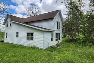 215 W Mill St, Poynette, WI 53955 - Photo 5