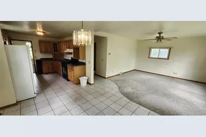 215 W Mill Street, Poynette, WI 53955 - Photo 11