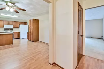 629 W Mohawk Trail, DeForest, WI 53532 - Photo 5