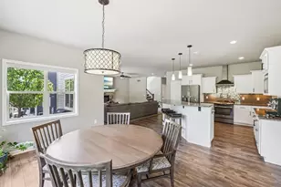 204 Westmorland Dr, Mount Horeb, WI 53572 - Photo 9