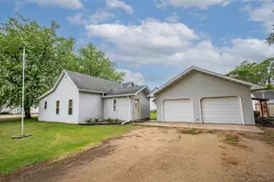 208 Wisconsin St, Avoca, WI 53506 - Photo 5