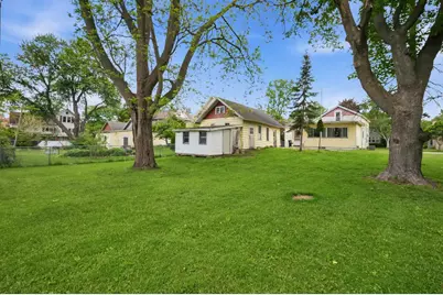 517 W Maple Avenue, Beaver Dam, WI 53916 - Photo 3