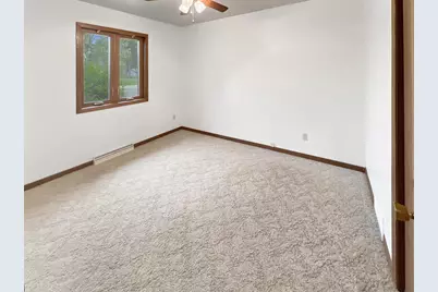 2802 S Felker Avenue, Marshfield, WI 54449 - Photo 11