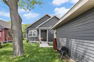 2427 Allied Dr, Madison, WI 53711 - Photo 33