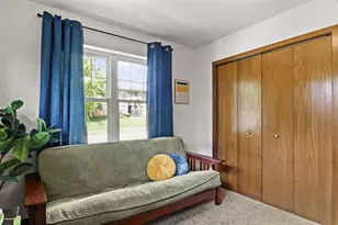 2427 Allied Dr, Madison, WI 53711 - Photo 15