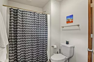 2427 Allied Dr, Madison, WI 53711 - Photo 19