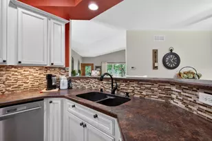 2090 Yahara Dr, Stoughton, WI 53589 - Photo 19