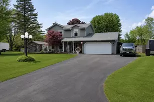 W323S7553 Park Ridge Dr, Mukwonago, WI 53149 - Photo 1