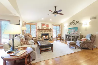 810 Ganser Drive, Waunakee, WI 53597 - Photo 5