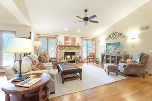 810 Ganser Dr, Waunakee, WI 53597 - Photo 5