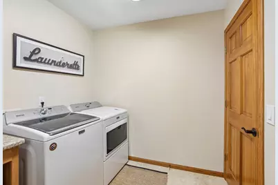 810 Ganser Drive, Waunakee, WI 53597 - Photo 19