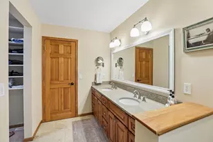 810 Ganser Dr, Waunakee, WI 53597 - Photo 23