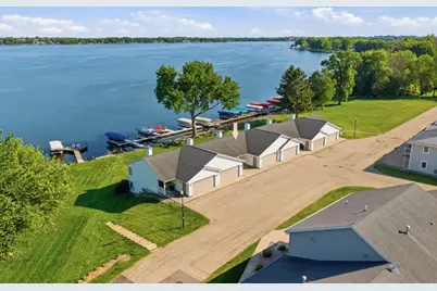 W10695 Blackhawk Trail #457, Fox Lake, WI 53933 - Photo 11