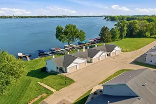 W10695 Blackhawk Trail, Fox Lake, WI 53933 - Photo 11