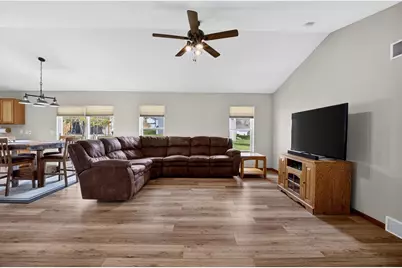 3152 W Main Street, Sun Prairie, WI 53590 - Photo 7