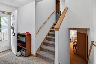 808B N Clover Ln, Cottage Grove, WI 53527 - Photo 7