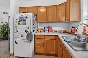 808B N Clover Ln, Cottage Grove, WI 53527 - Photo 13