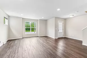 5834 Lien Rd, Madison, WI 53718 - Photo 9