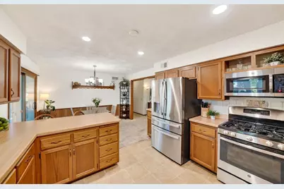1572 Boulder Way, Sun Prairie, WI 53590 - Photo 11