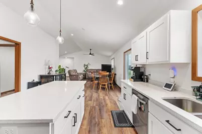 521 Roosevelt Street, Baraboo, WI 53913 - Photo 11