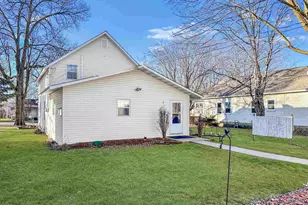 412 N Wacouta Ave, Prairie Du Chien, WI 53821 - Photo 5