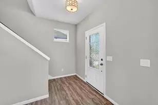 1105 O'Keeffe Ave, Sun Prairie, WI 53590 - Photo 3