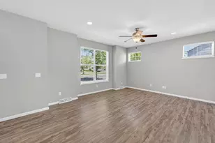 1105 O'Keeffe Ave, Sun Prairie, WI 53590 - Photo 5