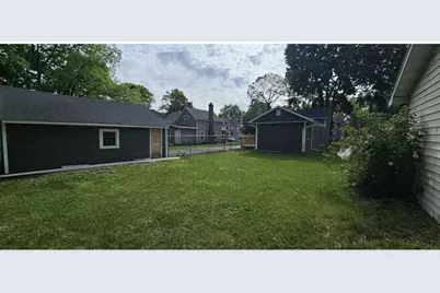 831 Harrison Avenue, Beloit, WI 53511 - Photo 5
