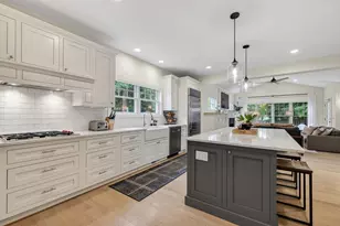 309 Kensington Dr, Madison, WI 53704 - Photo 9