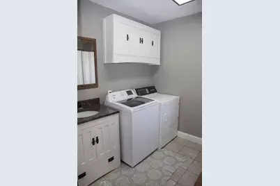 886 N Central Avenue, Richland Center, WI 53581 - Photo 11