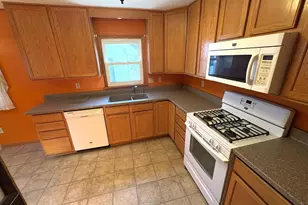204 S Water St, Albany, WI 53502 - Photo 9