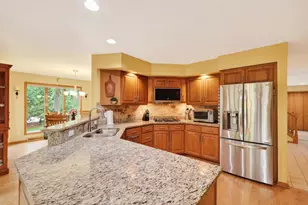 44 White Oaks Ln, Madison, WI 53711 - Photo 13