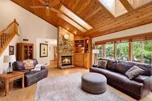 44 White Oaks Ln, Madison, WI 53711 - Photo 3