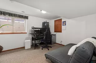7041 Heather Glen Dr, Madison, WI 53719 - Photo 21