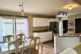 7041 Heather Glen Dr, Madison, WI 53719 - Photo 5