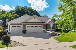 19 Savannah Pkwy, Deerfield, WI 53531 - Photo 5