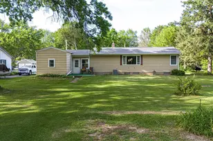 2530 White Oaks Dr, Beloit, WI 53511 - Photo 7