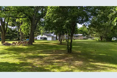 2530 White Oaks Drive, Beloit, WI 53511 - Photo 9