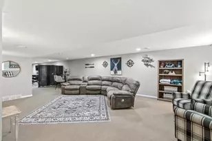 3281 Burke Rd, Sun Prairie, WI 53590 - Photo 39