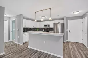 410 New Age Cir, Verona, WI 53593 - Photo 7