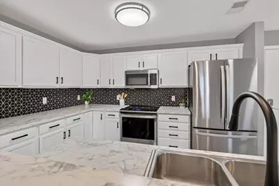 410 New Age Circle #306, Verona, WI 53593 - Photo 5